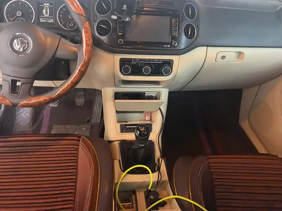 Volkswagen Tiguan — миниатюра 16