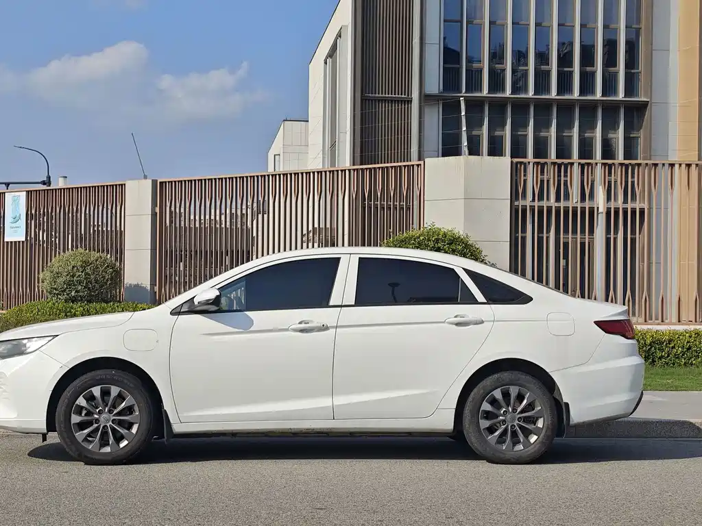 Geely New Energy — миниатюра 3