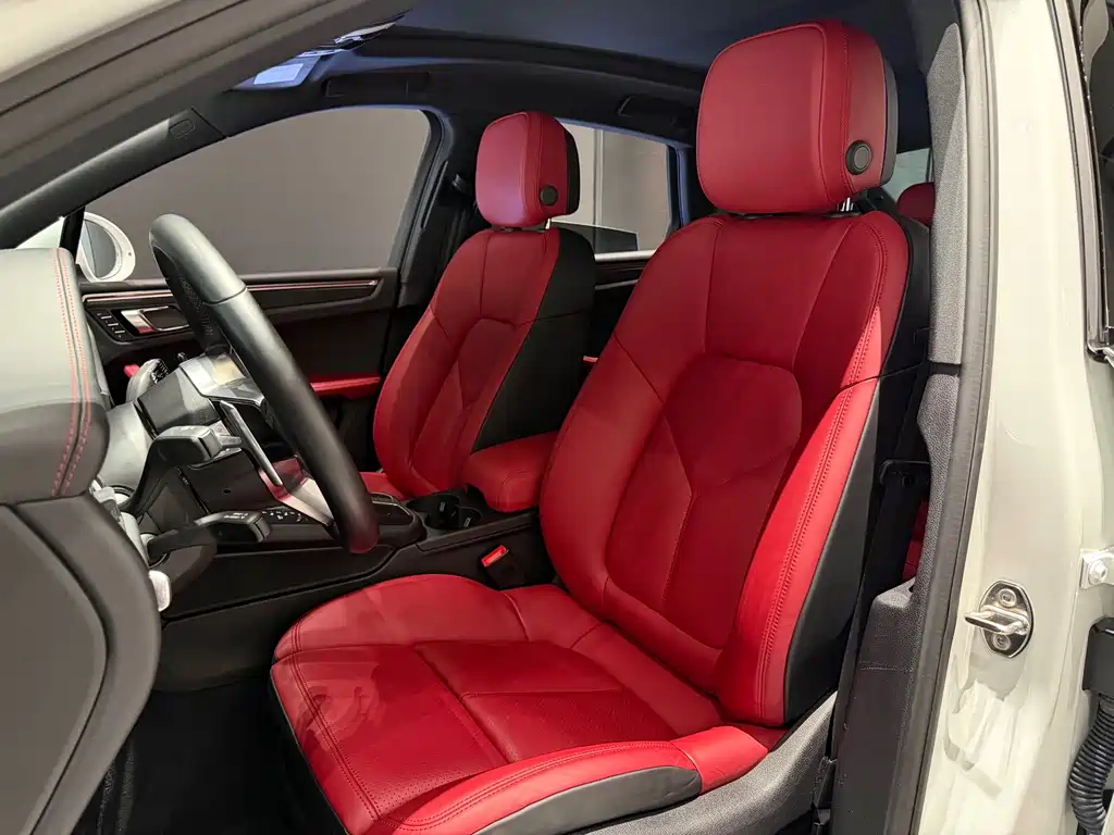 Porsche Macan — миниатюра 8