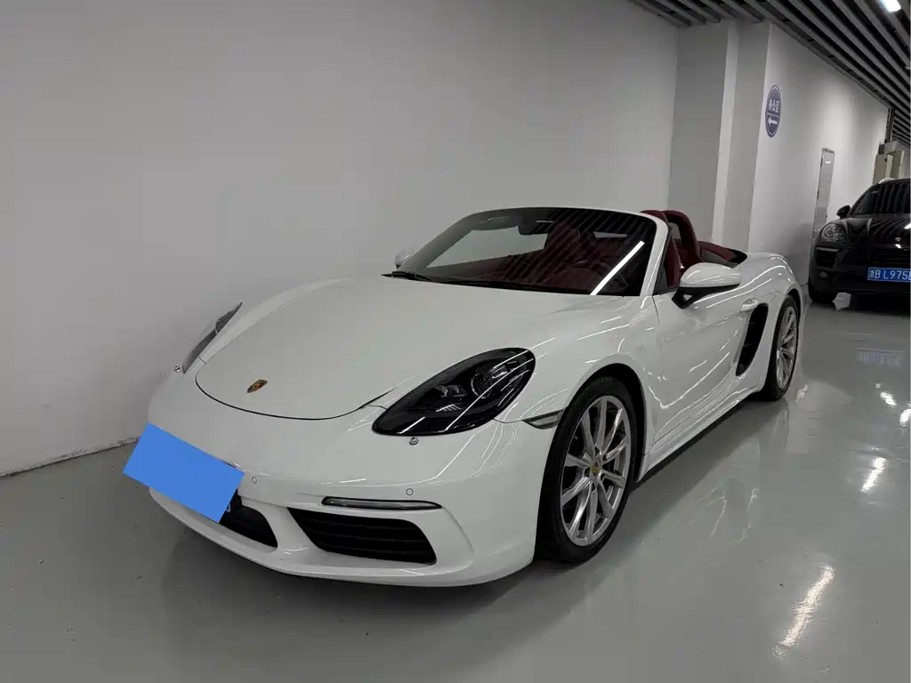 Купить Porsche 718