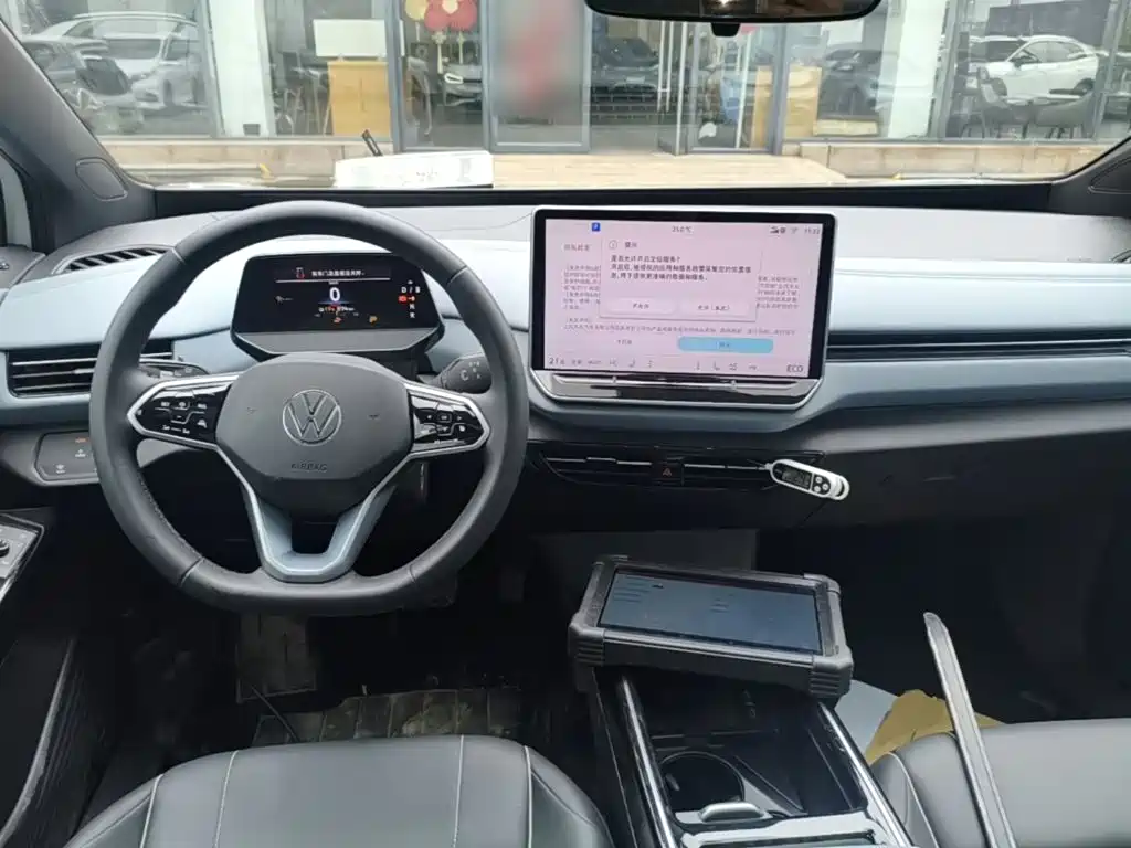 Volkswagen ID.4 X 2025 Smart