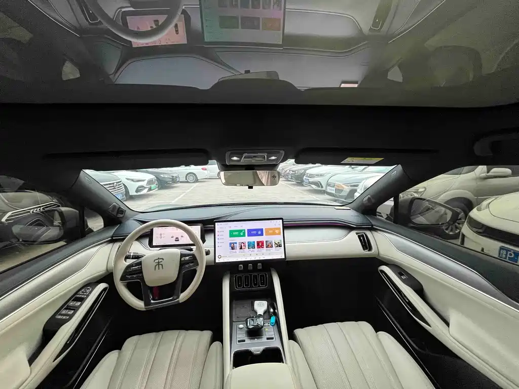 BYD L EV — миниатюра 14