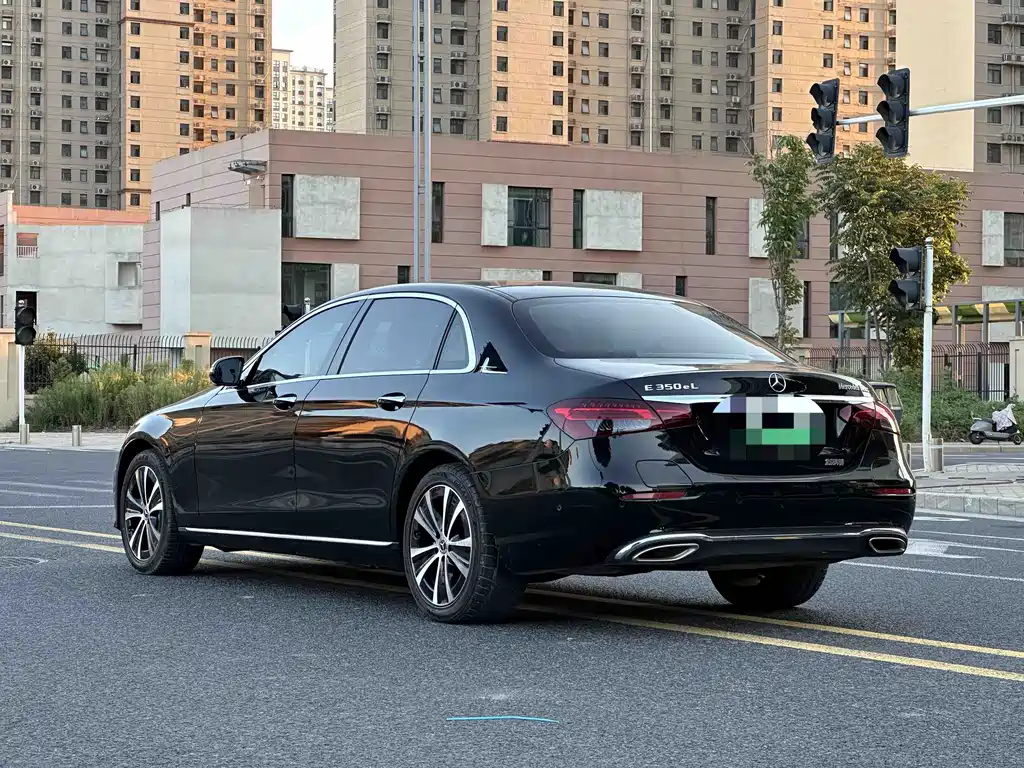 Mercedes-Benz E-Class New Energy — миниатюра 2
