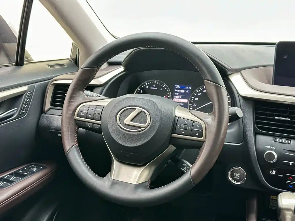Lexus RX — миниатюра 21