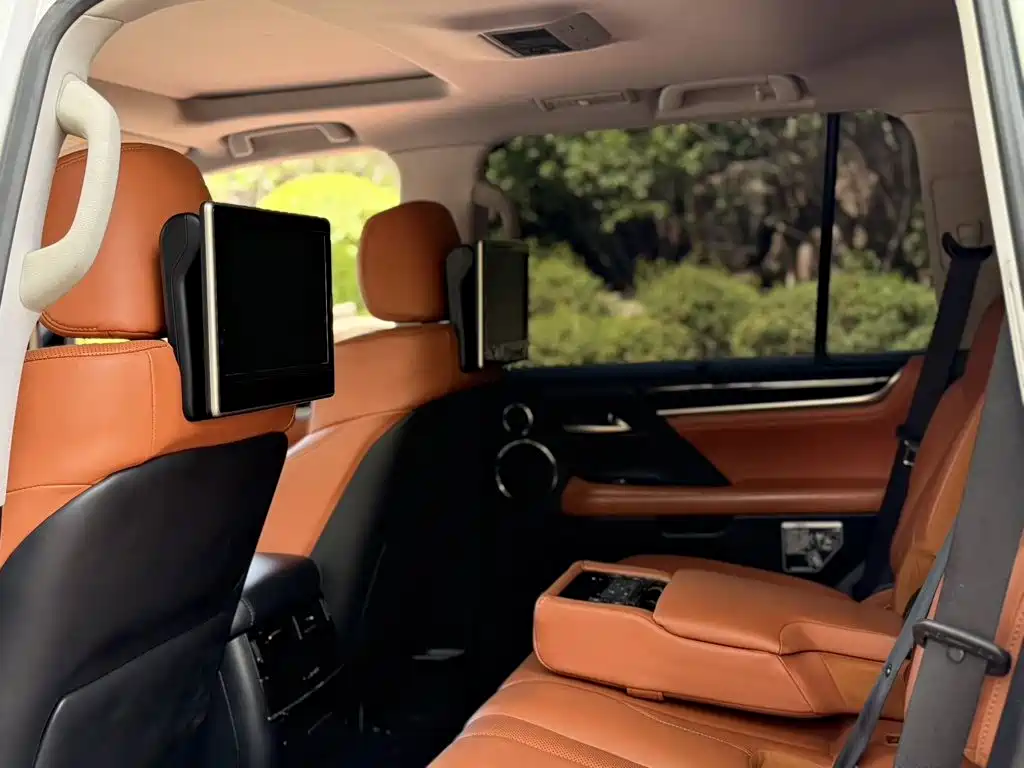 Lexus LX 2016 570 Luxury