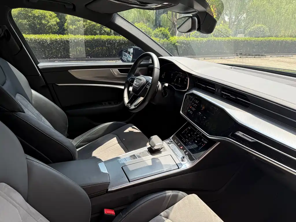 Audi A6L 2023 45 TFSI