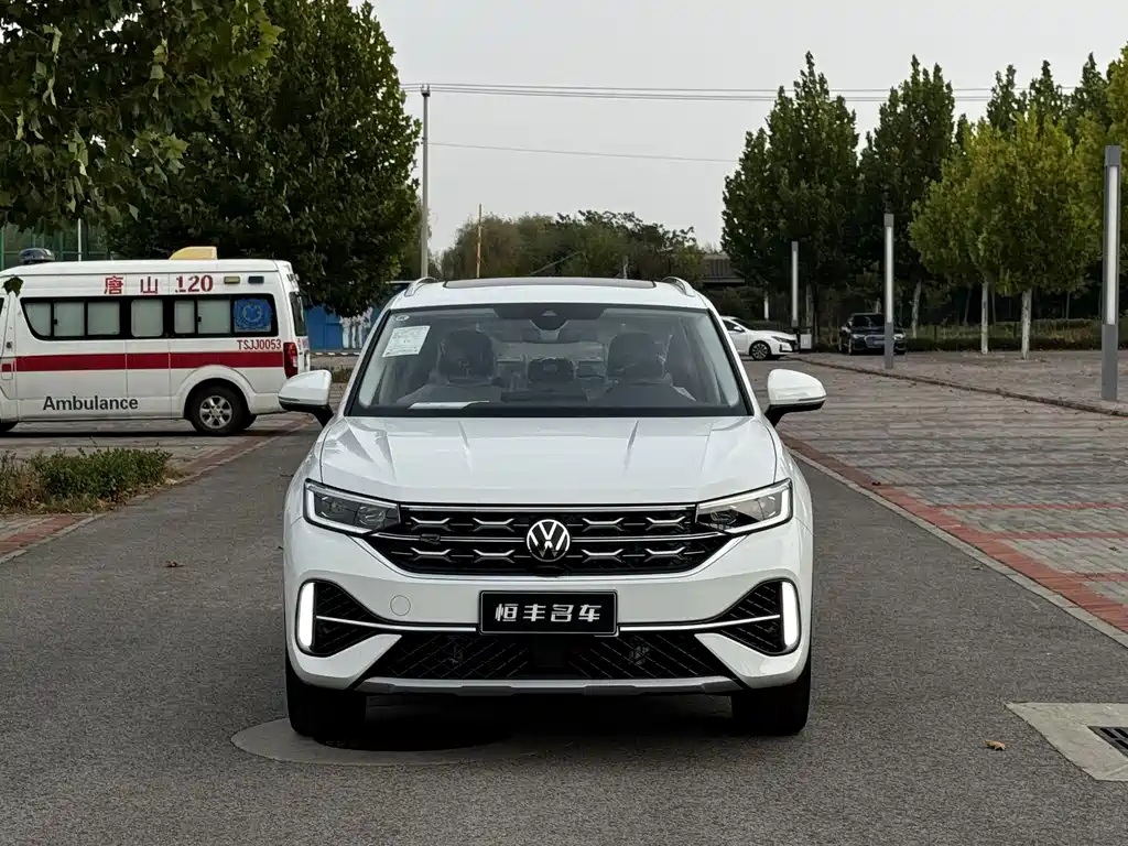 Volkswagen X — миниатюра 2