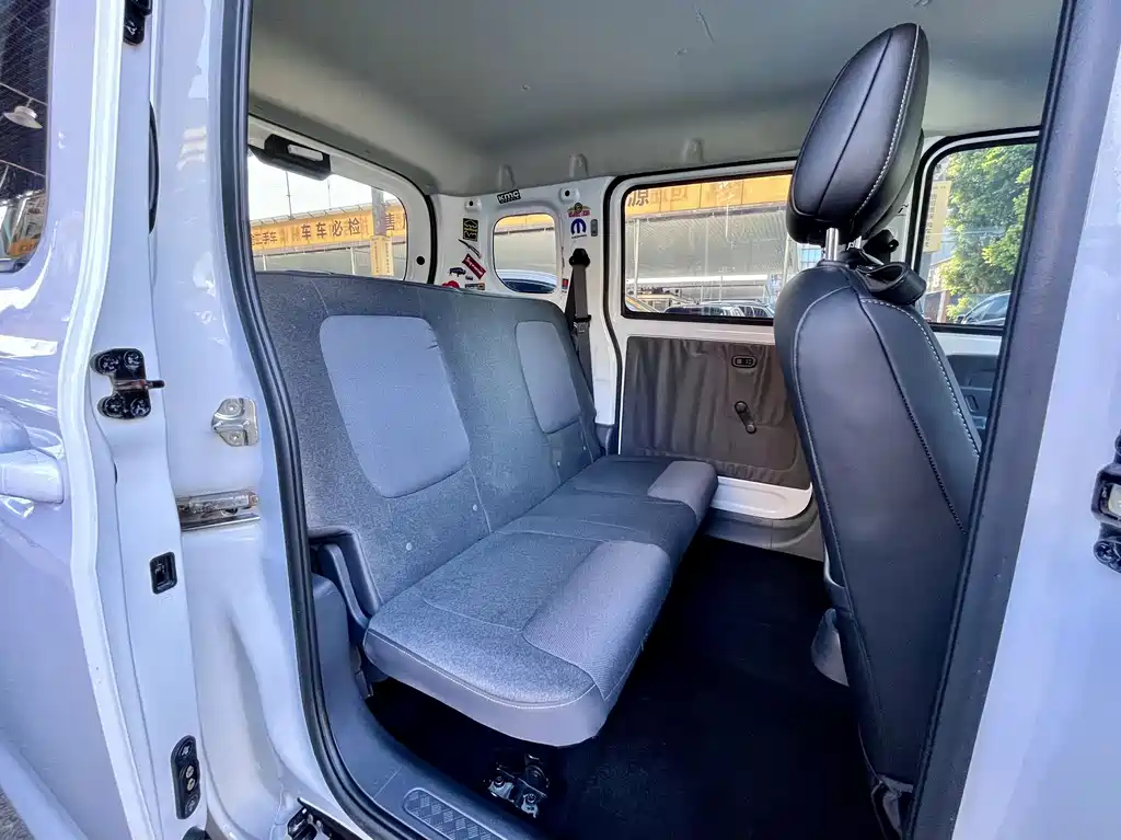 Wuling Zhiguang EV — миниатюра 8