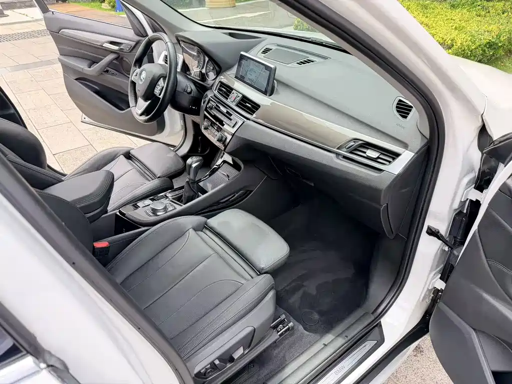 BMW X1 — миниатюра 13