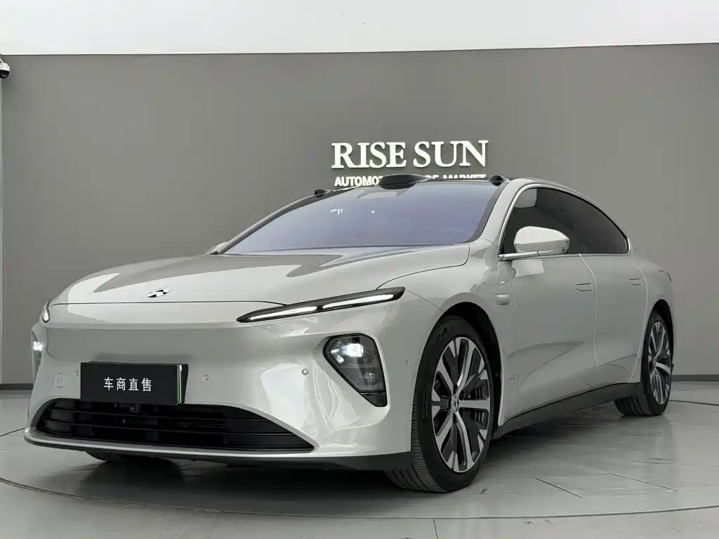 NIO ET7