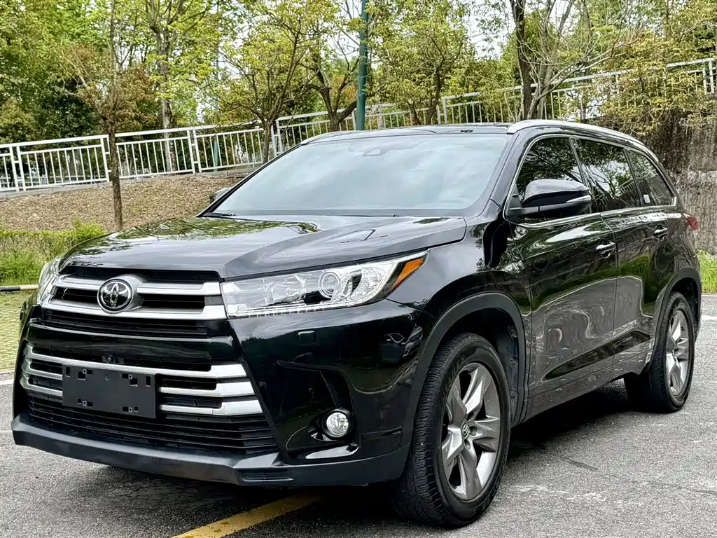 Toyota Highlander 2021