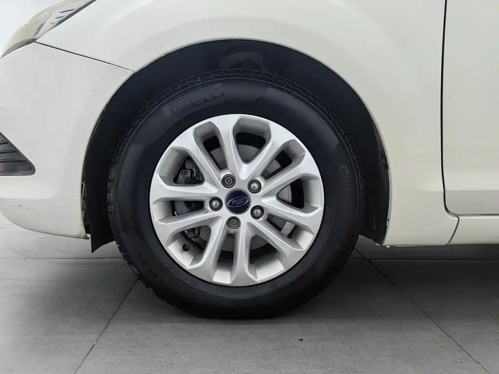 Ford Focus — миниатюра 17