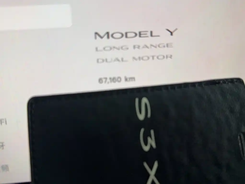 Tesla Model Y — миниатюра 11
