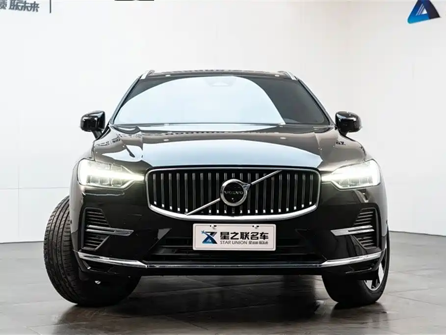 VOLVO XC60 PLUG IN HYBRID