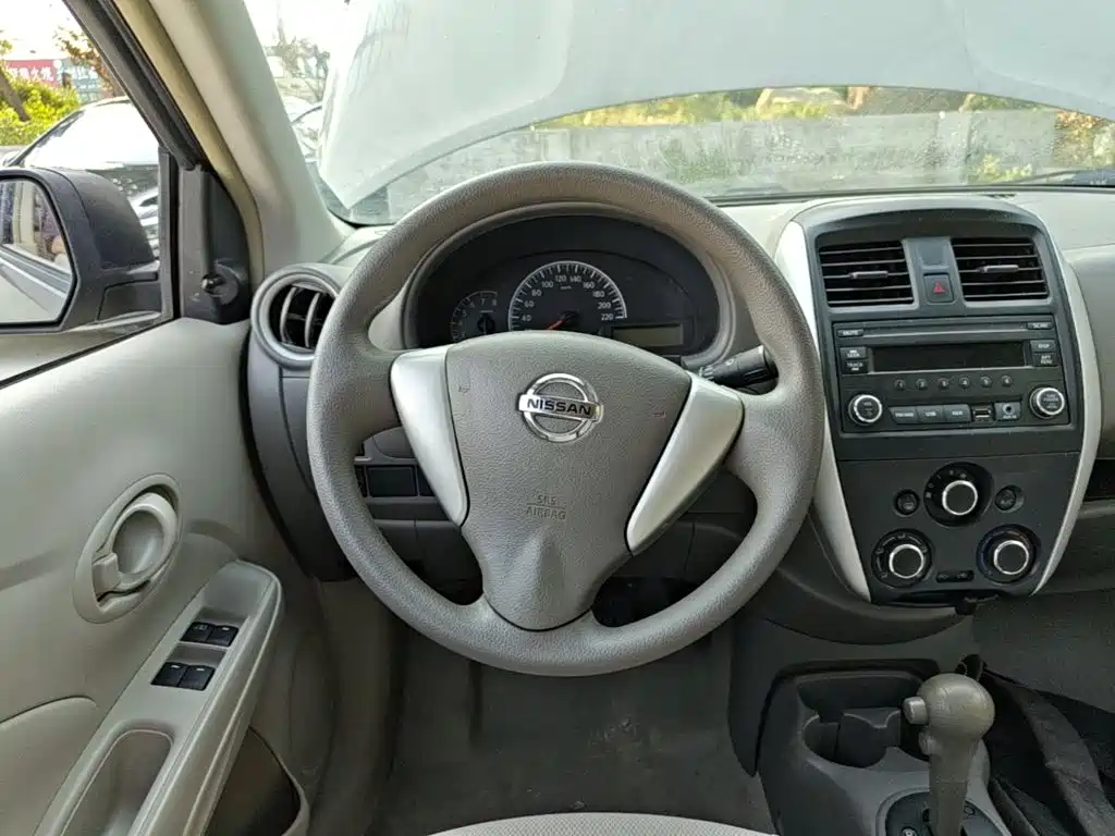 Nissan Sunny — миниатюра 11