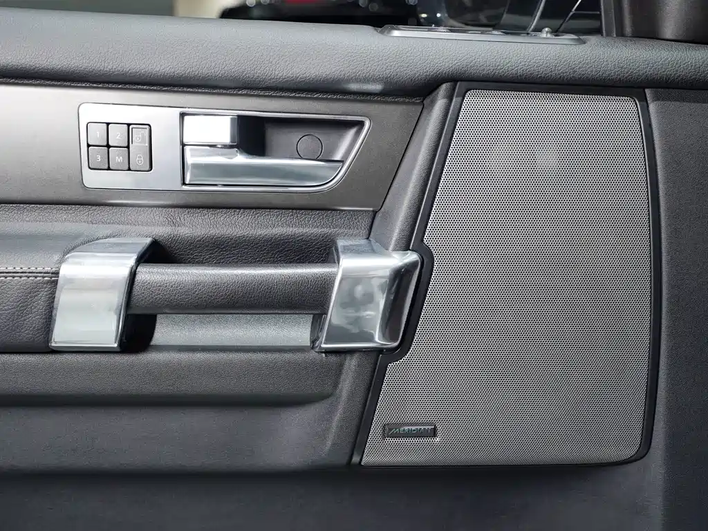 Land Rover Discovery 2015 3.0 SDV6 HSE
