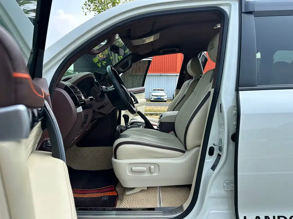 Toyota Land Cruiser — миниатюра 5