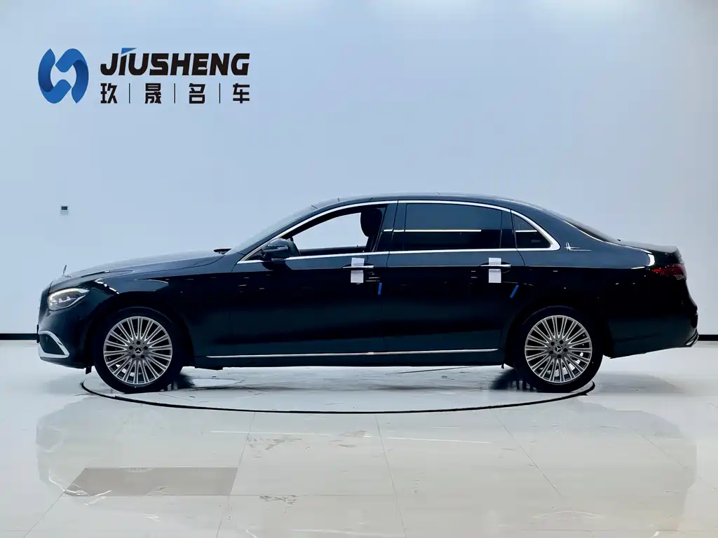 Mercedes-Benz E-Class E 2023 E 300 L Fashion