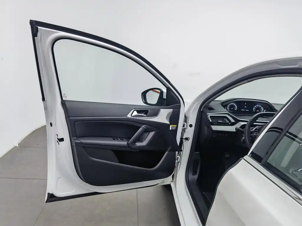 Peugeot 408 2022 1.6T