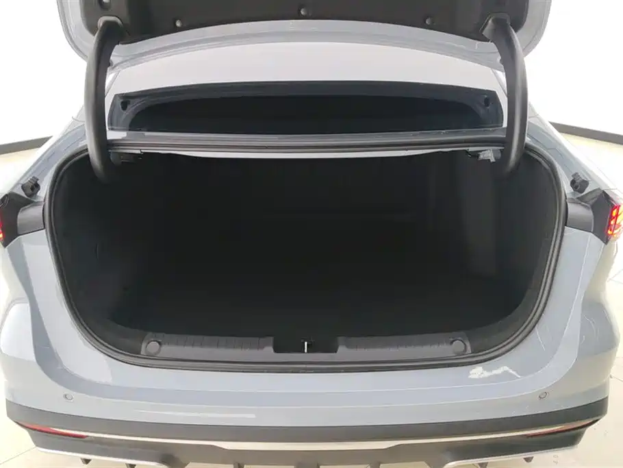 GEELY GALAXY GALAXY L6