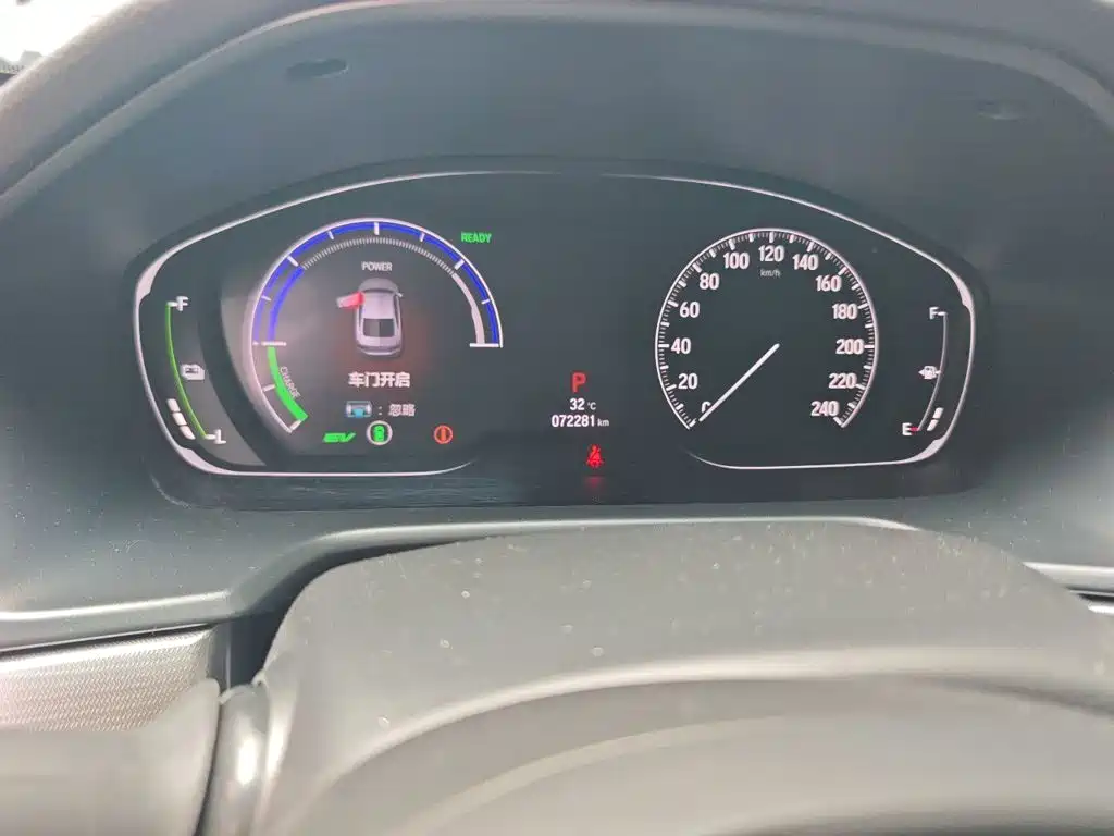 Honda Accord — миниатюра 13