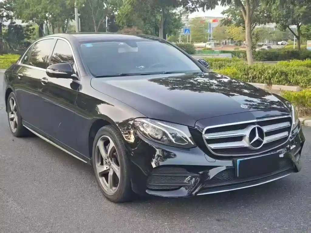 Mercedes-Benz E-Class — миниатюра 3