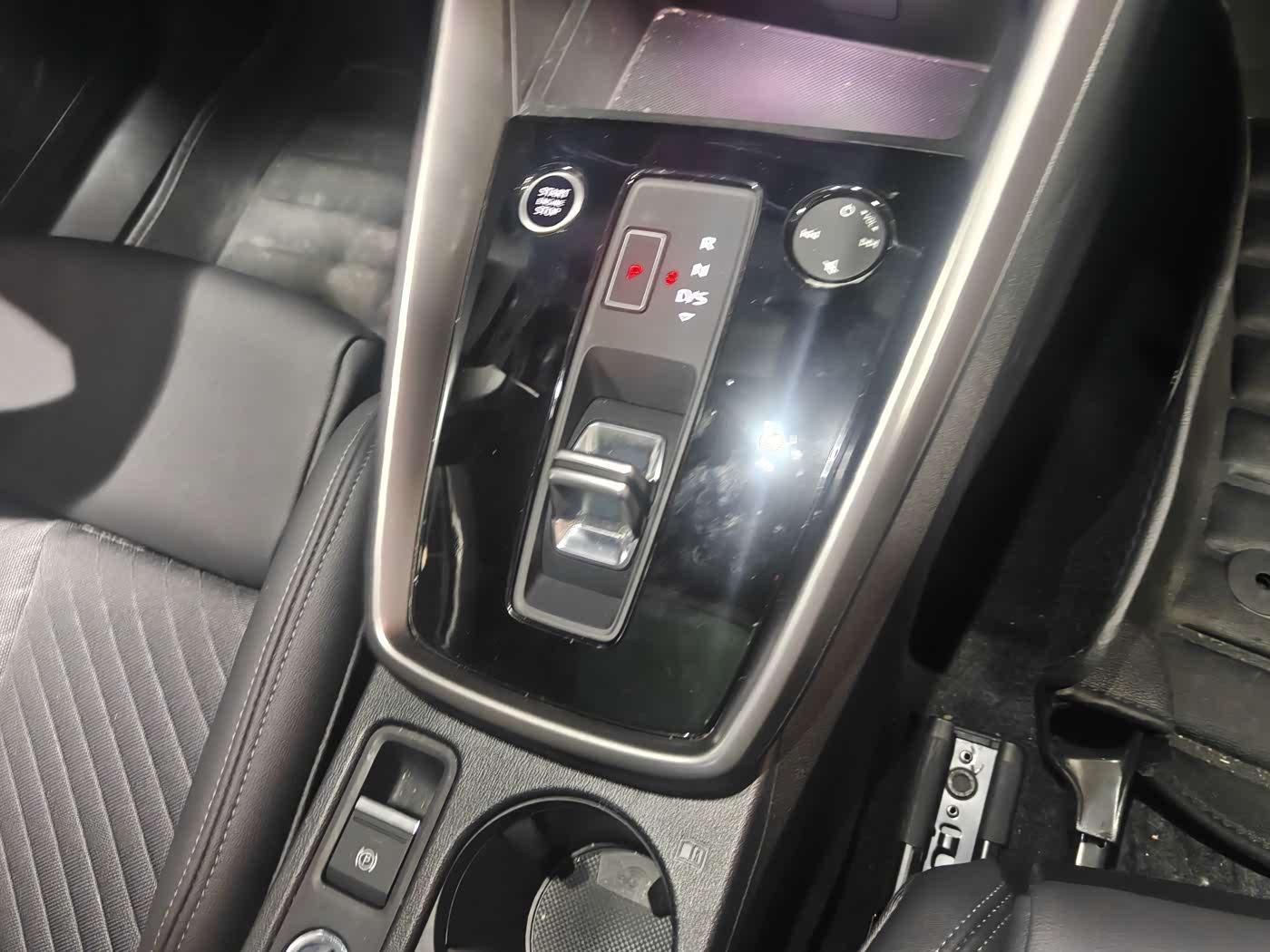 Audi A3 1.4 л 2024 г. Белый, пробег 37600 км