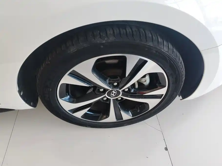 Hyundai Fista — миниатюра 6
