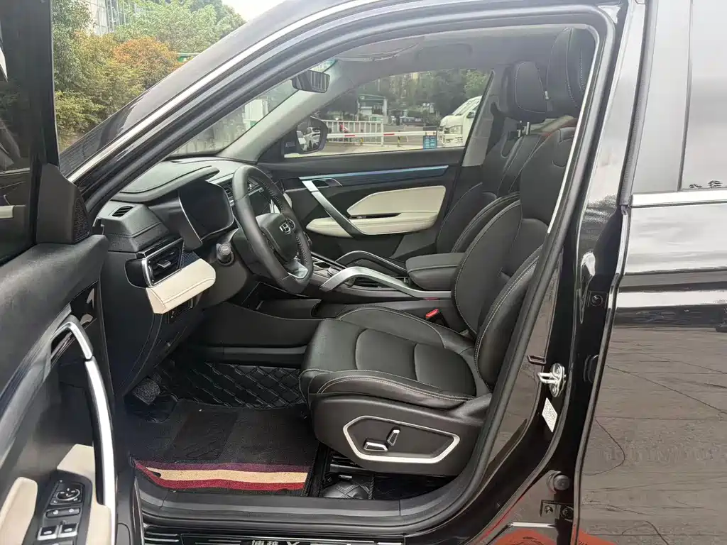 Geely Boyue — миниатюра 4