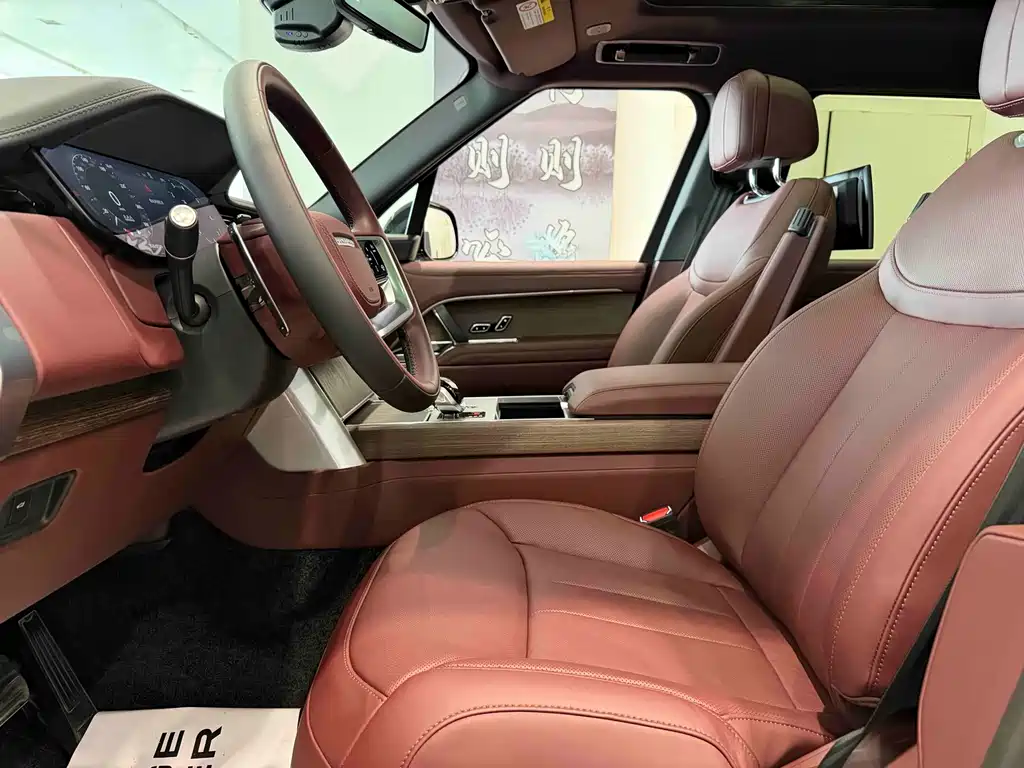 Land Rover Range Rover — миниатюра 6