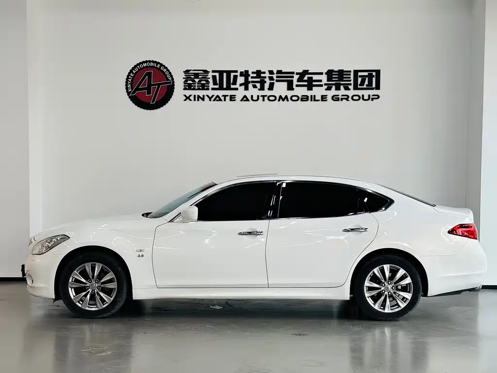 Infiniti Q70 2013 Q70L 2.5L Luxury