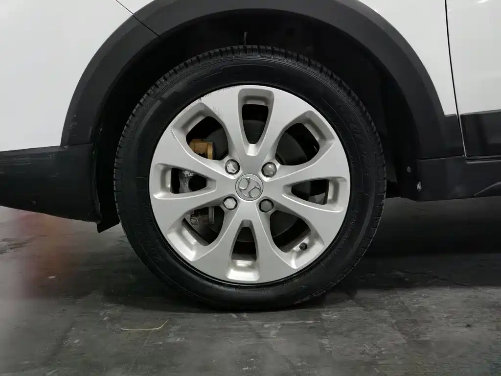BAIC New Energy EC5 — миниатюра 17