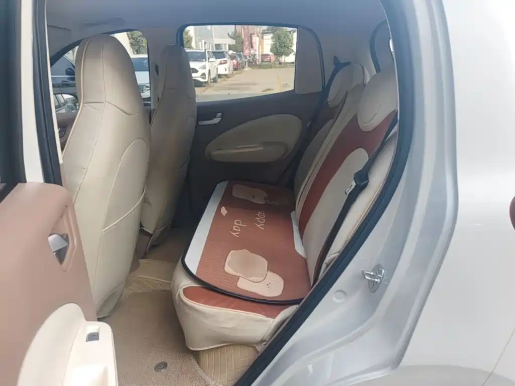 Wuling MINIEV — миниатюра 17