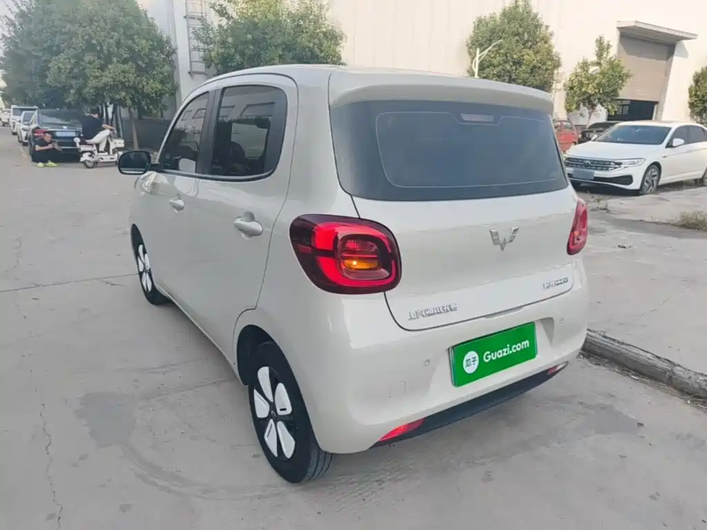 Wuling MINIEV — миниатюра 5