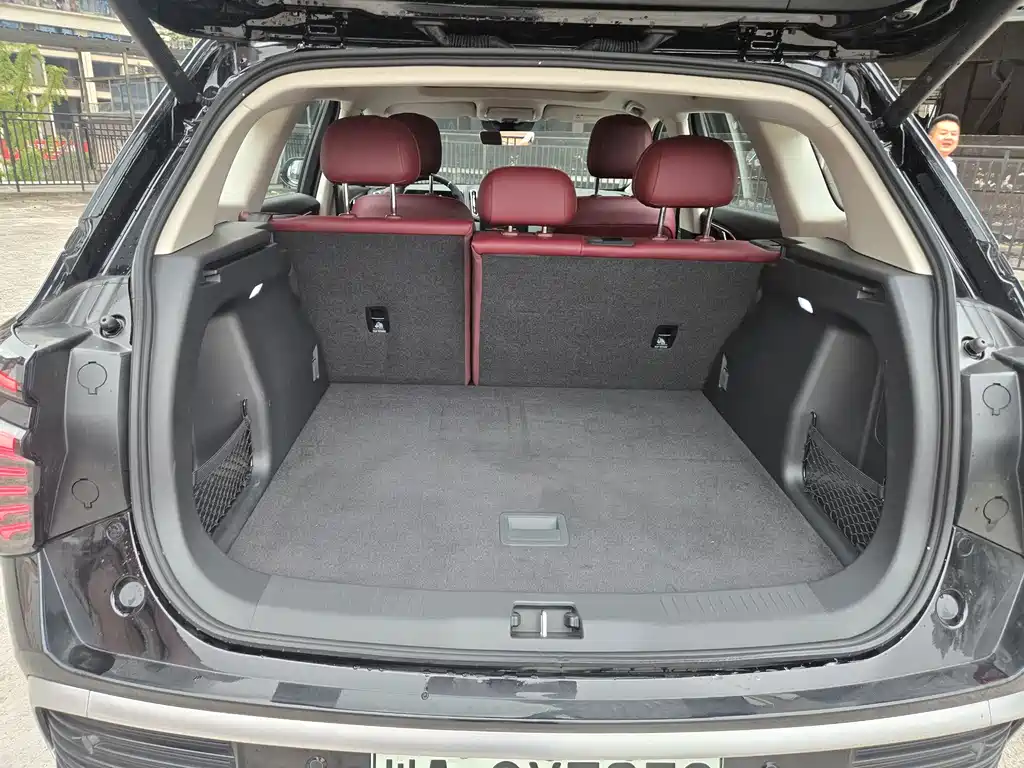 Hongqi Hongqi HS3 PHEV — миниатюра 13