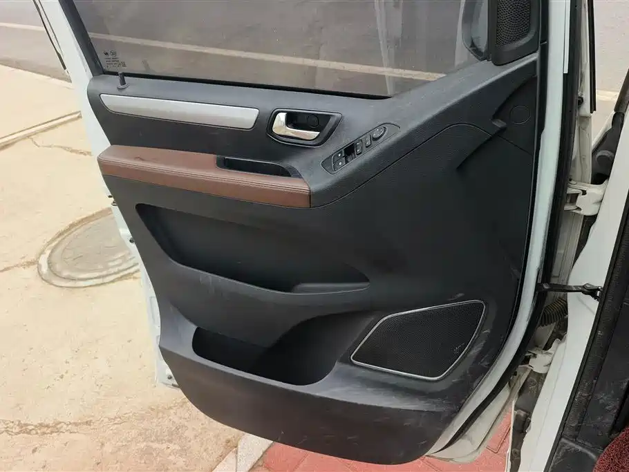 SAIC MAXUS CHASE G10