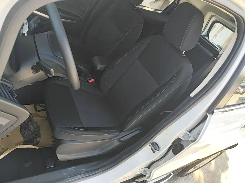 Ford Ecosport — миниатюра 15