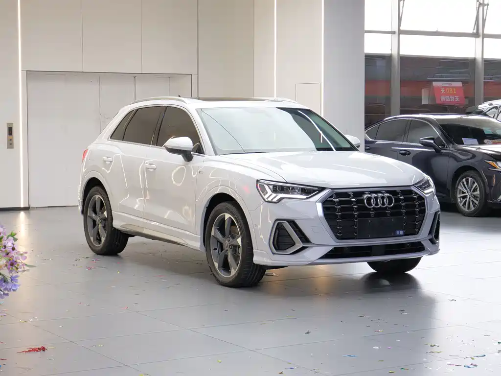 Audi Q3 2022 35 TFSI Fashion