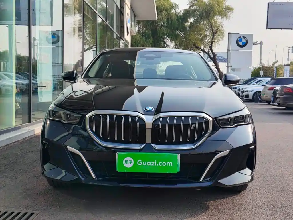 BMW i5 — миниатюра 3