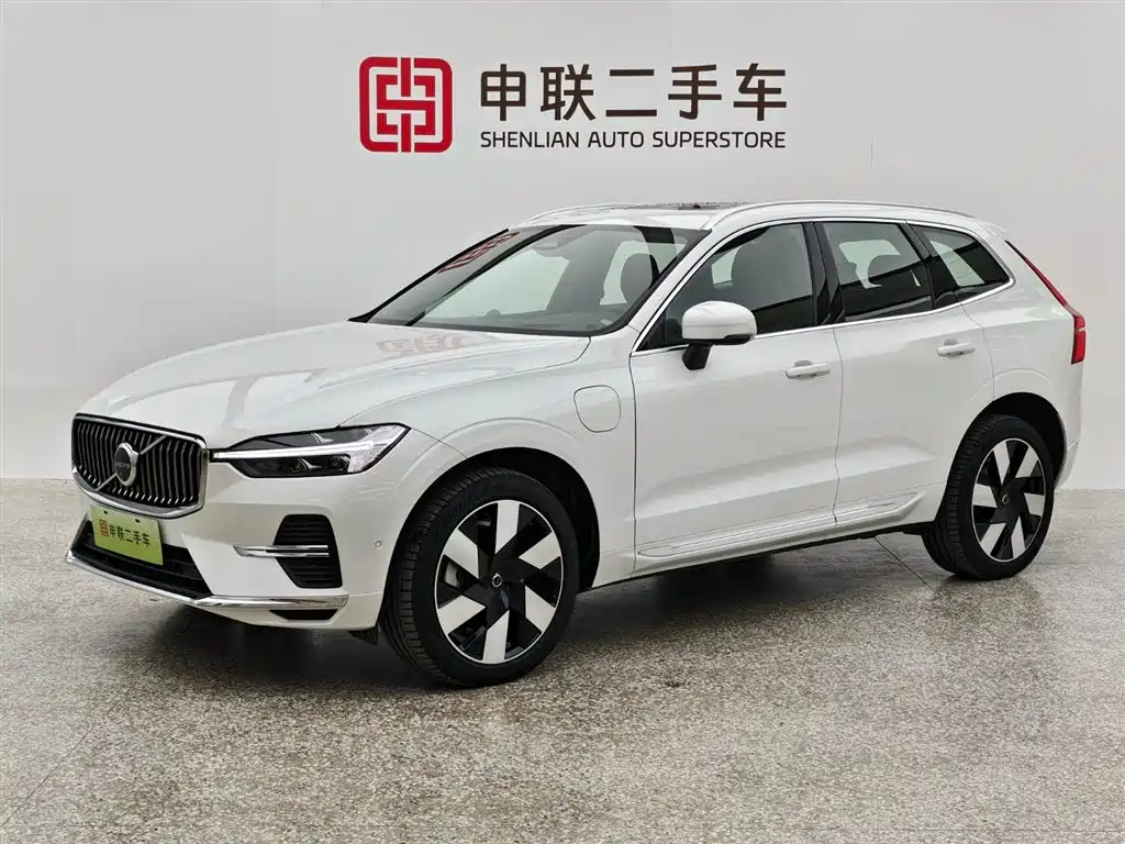 VOLVO XC60 PLUG IN HYBRID