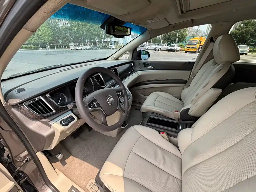 Buick GL8 — миниатюра 4