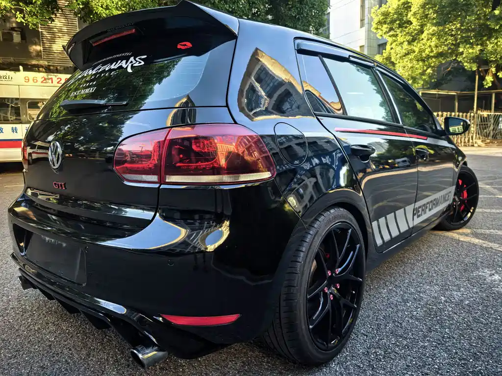Volkswagen Golf GTI — миниатюра 27
