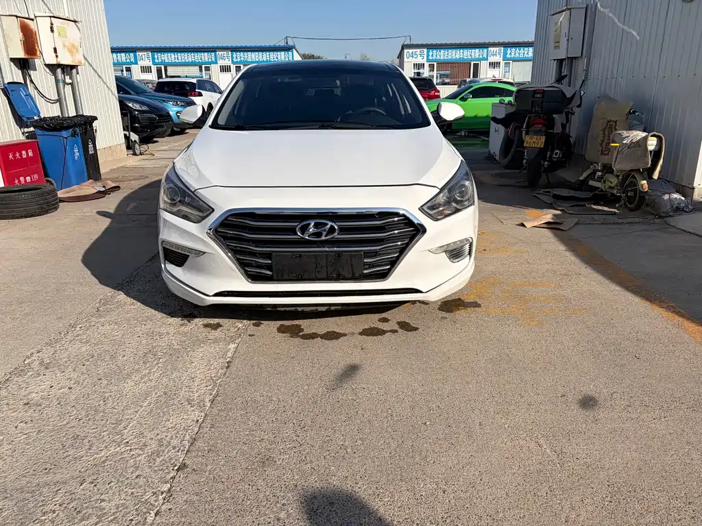 Hyundai Mistra — миниатюра 2