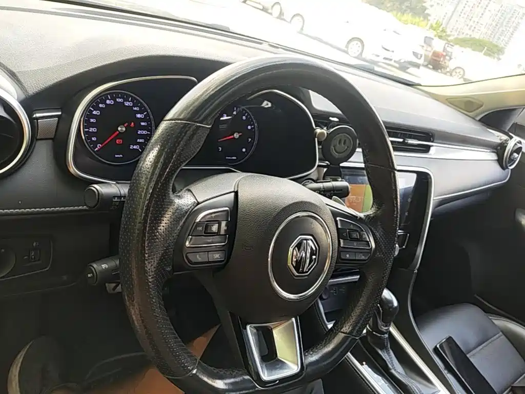 MG MG6 — миниатюра 10
