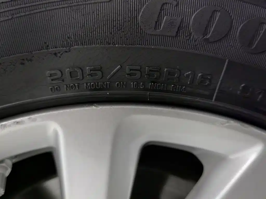 Buick Verano — миниатюра 24