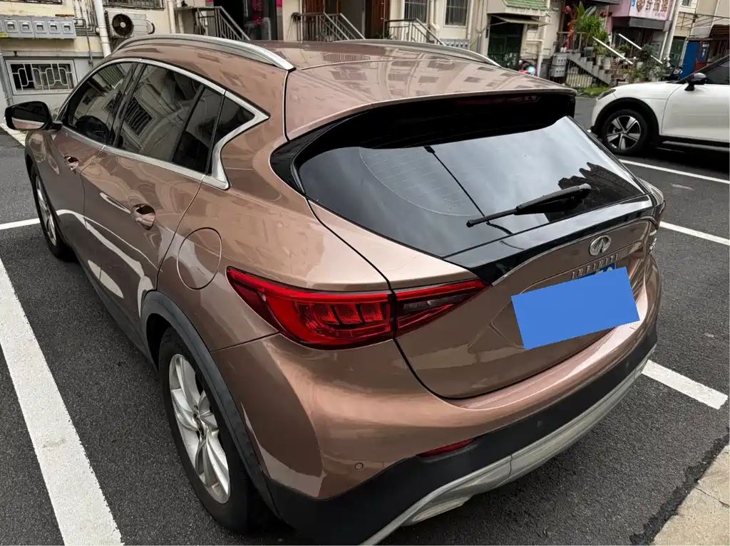 Infiniti QX30 — миниатюра 8