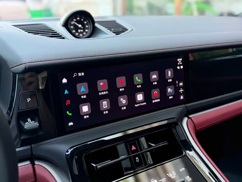 Porsche Panamera — миниатюра 12