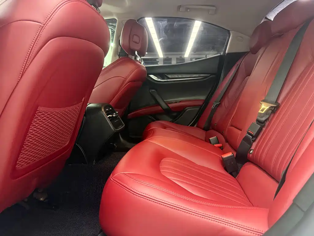 Maserati Ghibli — миниатюра 12