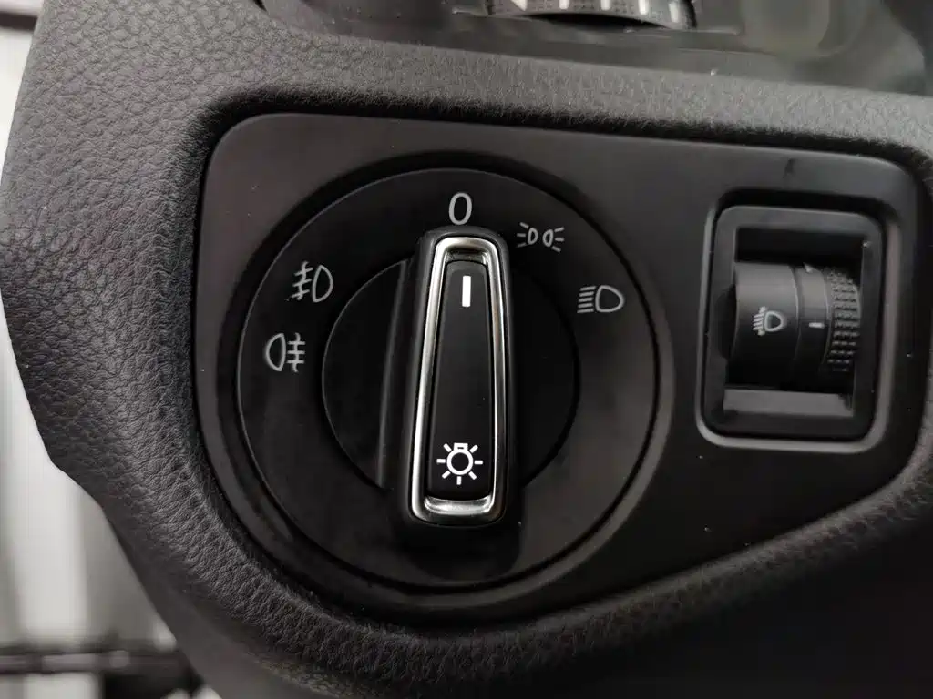 Volkswagen Golf — миниатюра 21