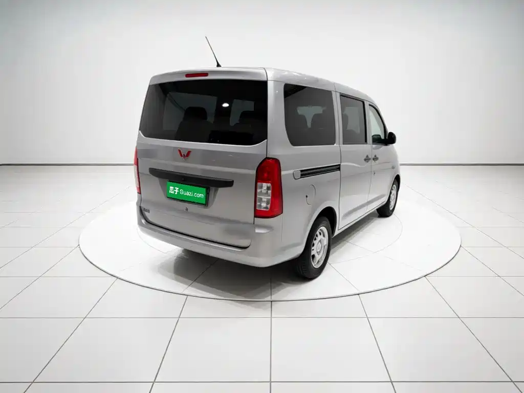Wuling Rongguang V — миниатюра 6
